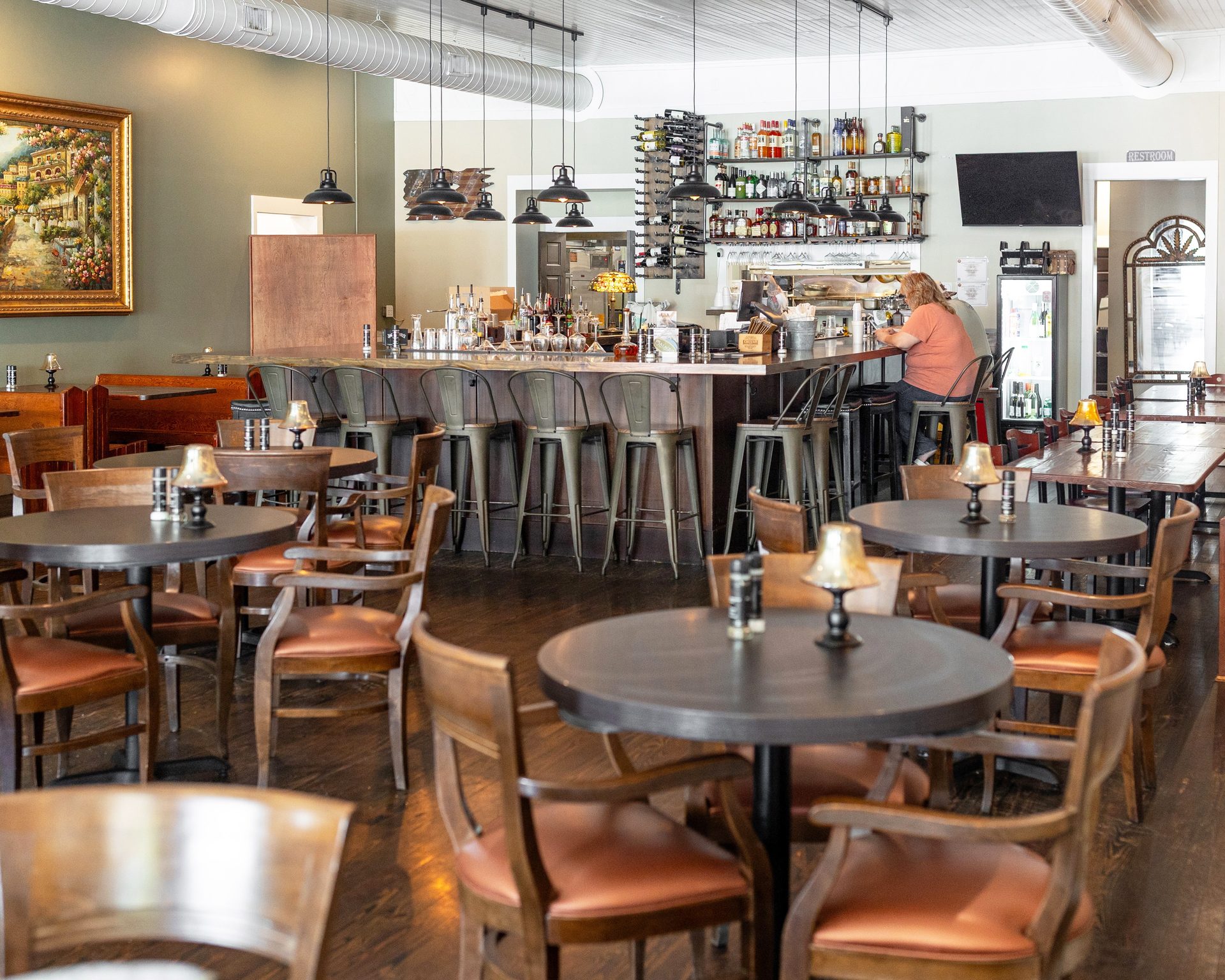 Comfortable Dining for Everyone